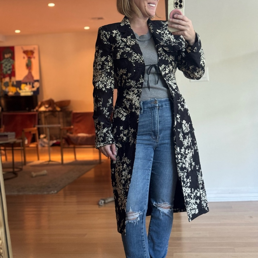 Ann Klein Size 6 Floral Black and Cream Long Coat Kimono Asian Style Jacket